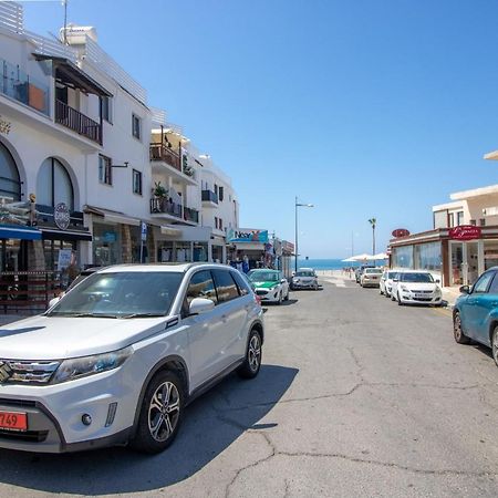 Light House - Seafront Cosy Studio With Library Paphos Exterior photo